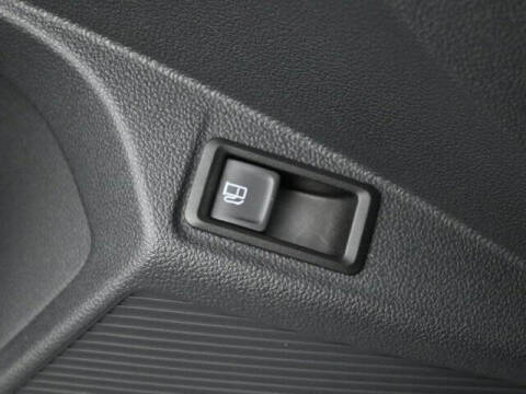 2024 Volkswagen Taos SE 4Motion