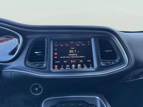 2016 Dodge Challenger SXT