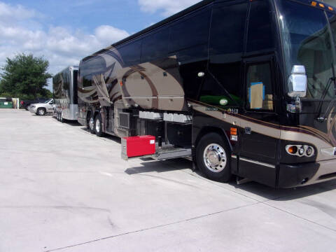 2008 Prevost H3-45