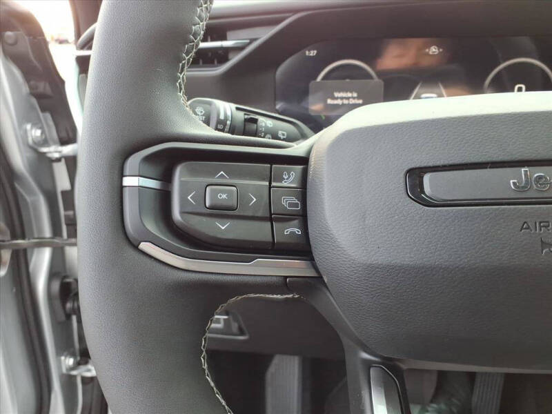 2026 Jeep Cherokee Laredo