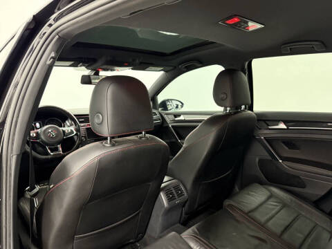 2017 Volkswagen Golf GTI