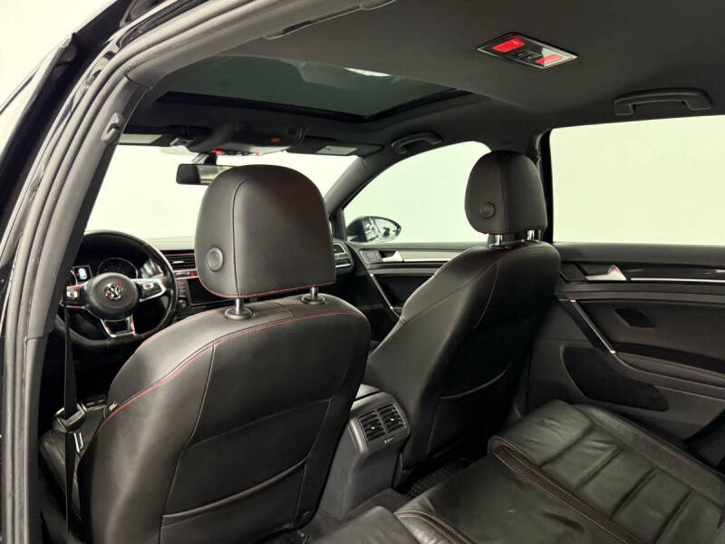 2017 Volkswagen Golf GTI