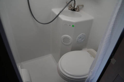 2025 Adventurer 86FB