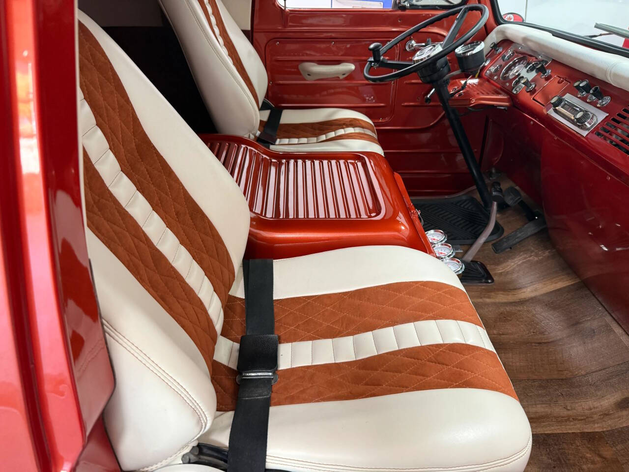 1966 Ford Econoline Supervan 24