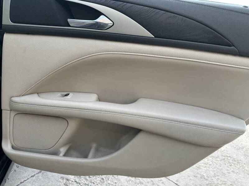 2017 Lincoln MKZ Reserve