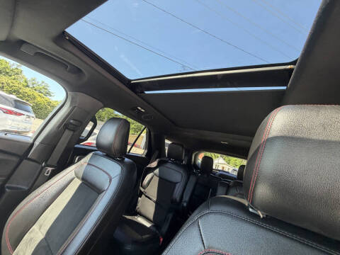 2022 Ford Explorer ST-Line