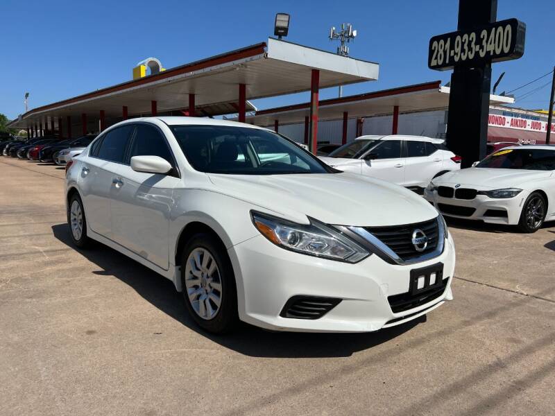 2017 Nissan Altima for sale at Auto Selection of Houston in Houston TX
