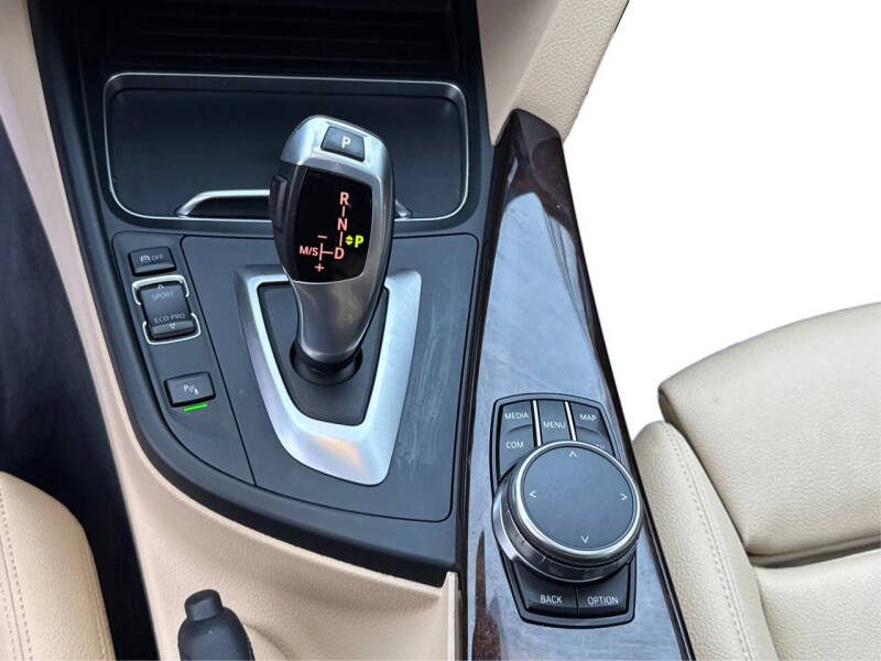 2018 BMW 3 Series 320i xDrive