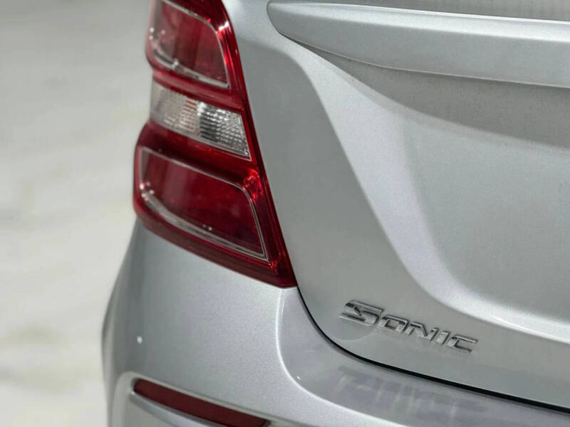 2020 Chevrolet Sonic LT