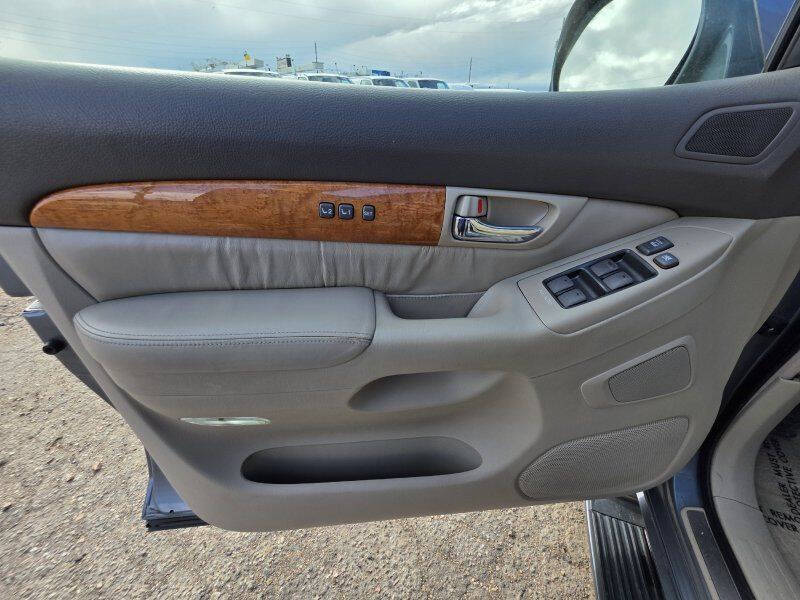 2004 Lexus GX 470