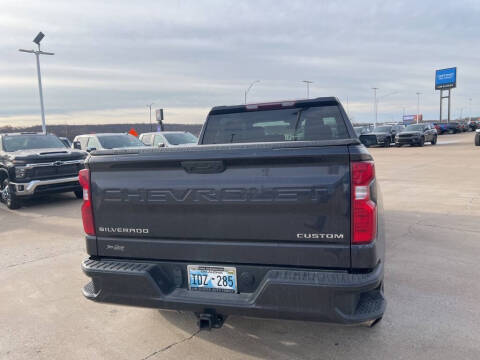 2022 Chevrolet Silverado 1500 Custom