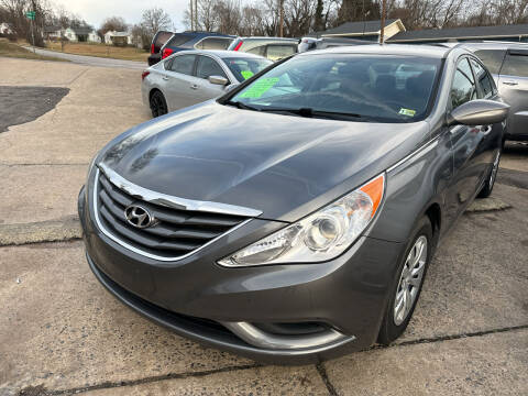 2011 Hyundai Sonata for sale at Motley's Auto World in Danville VA