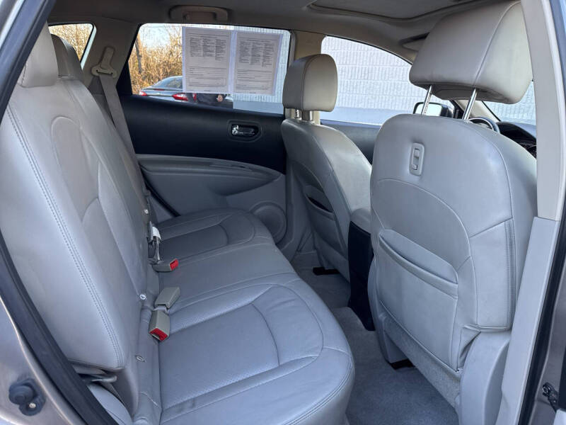 2013 Nissan Rogue SV w/SL Package