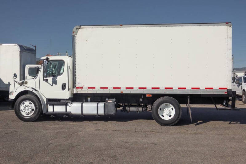 2014 Freightliner M2 106