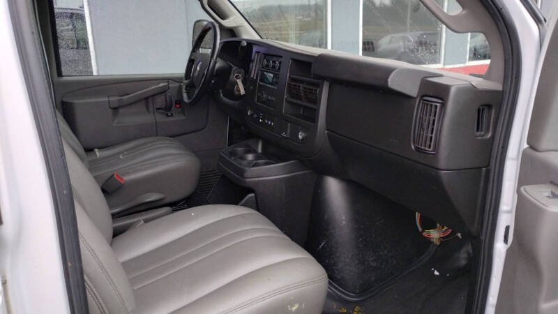 2021 Chevrolet Express 2500