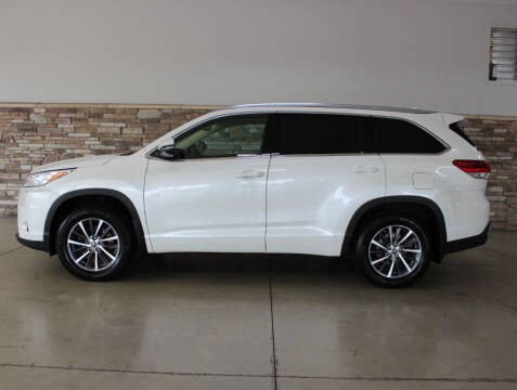 2017 Toyota Highlander for sale at Bud & Doug Walters Auto Sales in Kalamazoo MI