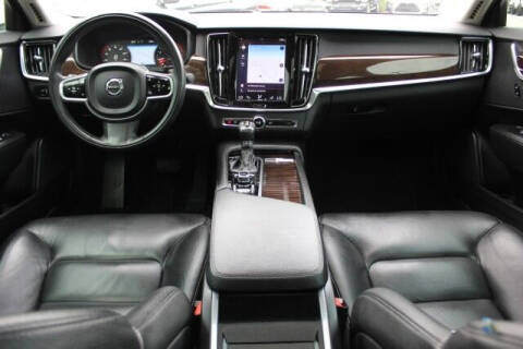 2018 Volvo S90 T5 Momentum