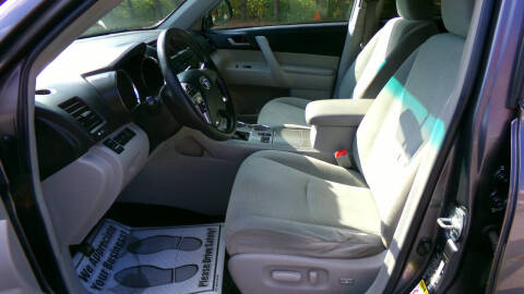 2012 Toyota Highlander SE