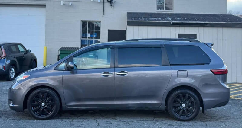 2015 Toyota Sienna