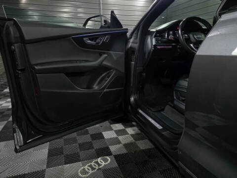 2019 Audi Q8 quattro Prestige 55 TFSI