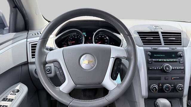 2011 Chevrolet Traverse LS