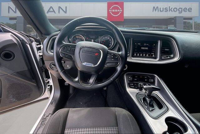 2021 Dodge Challenger SXT