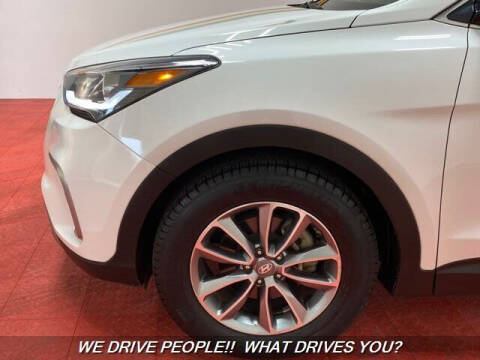 2017 Hyundai Santa Fe SE