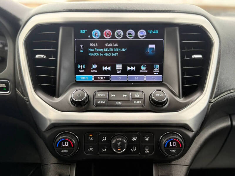 2017 GMC Acadia SLT-1