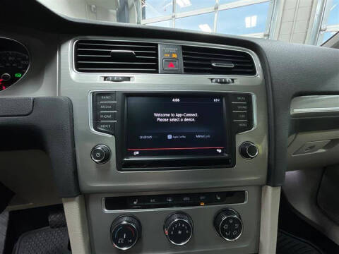 2016 Volkswagen Golf