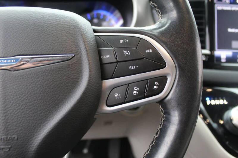 2021 Chrysler Pacifica Touring L
