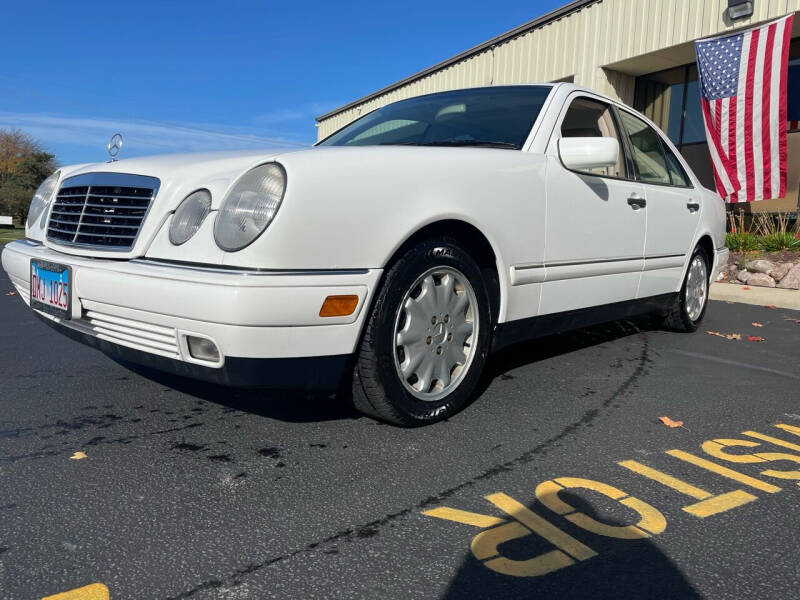 1999 Mercedes-Benz E-Class for sale at Luxury Auto Finder in Batavia IL