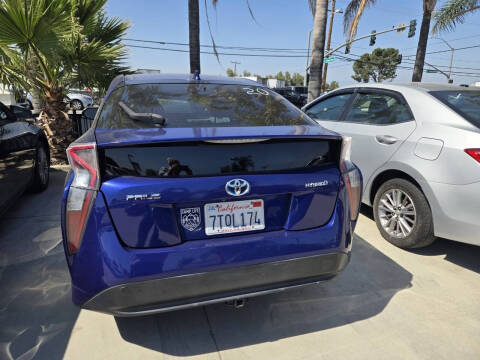 2016 Toyota Prius Two