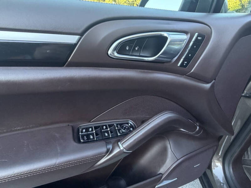 2014 Porsche Cayenne S