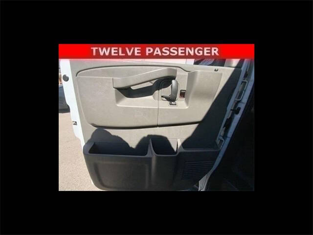 2022 Chevrolet Express LS 3500