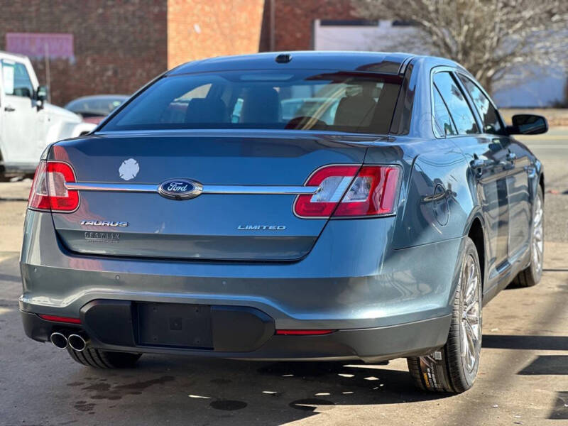 2010 Ford Taurus Limited