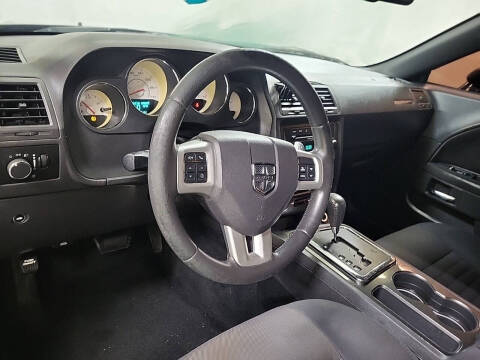 2013 Dodge Challenger SXT