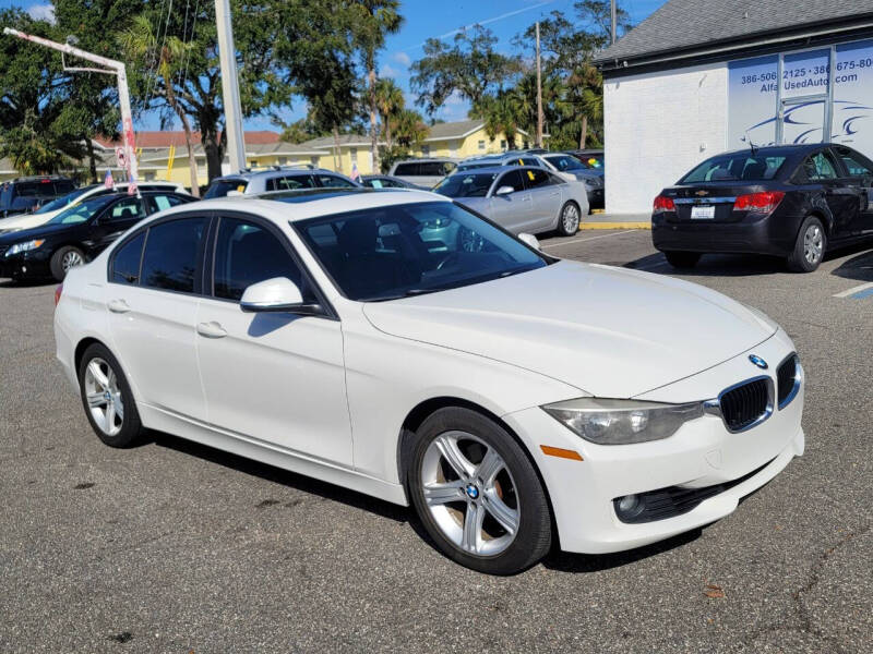 2013 BMW 3 Series 328i photo 2