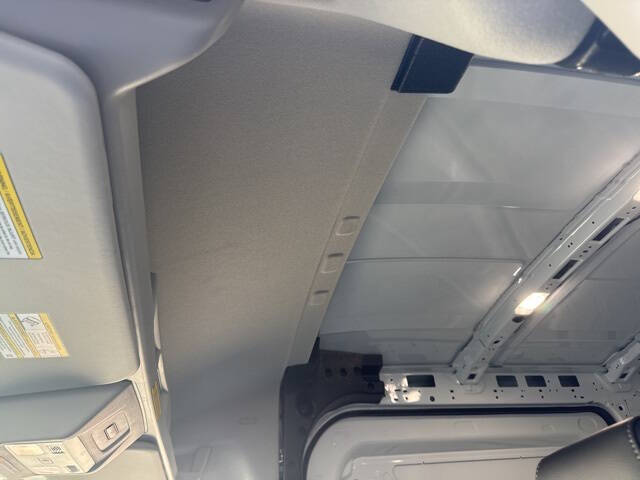 2025 Ford Transit 250