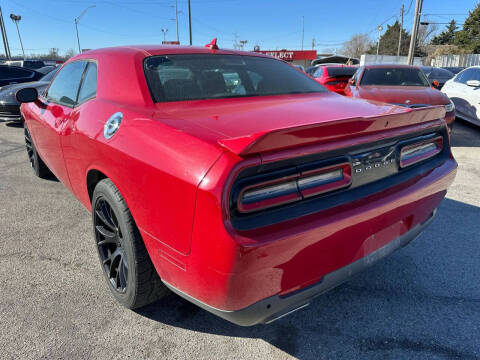 2015 Dodge Challenger SXT Plus