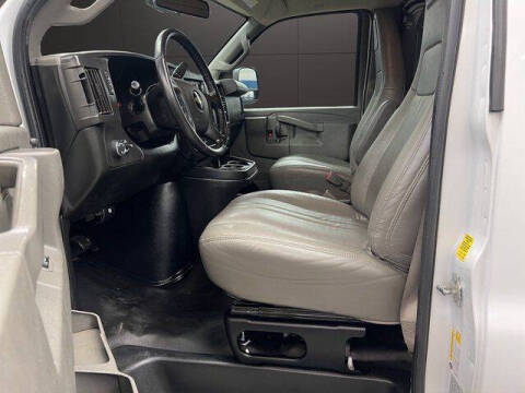 2021 Chevrolet Express 2500