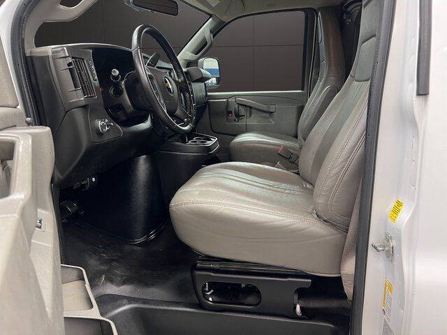 2021 Chevrolet Express 2500
