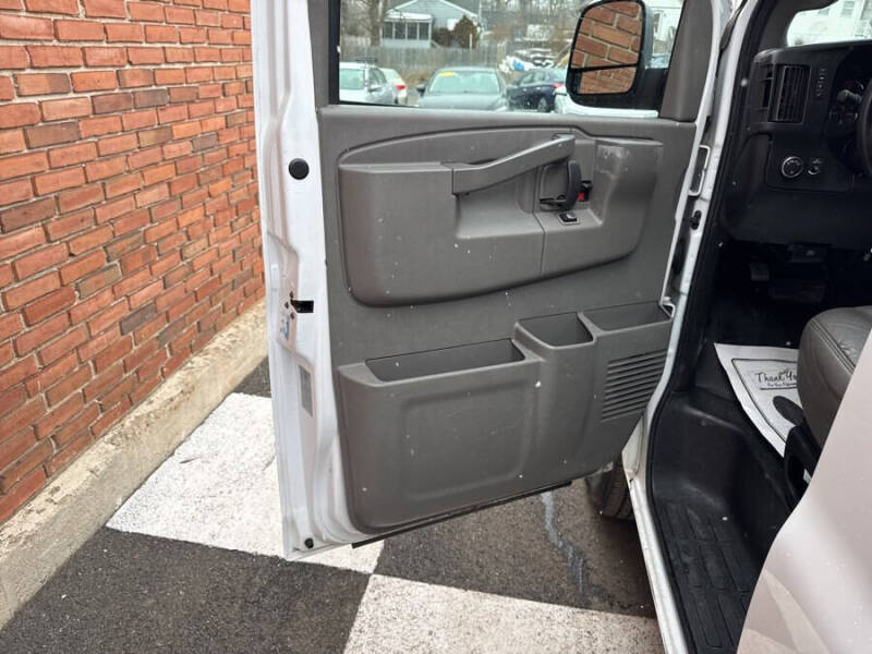 2020 Chevrolet Express 2500