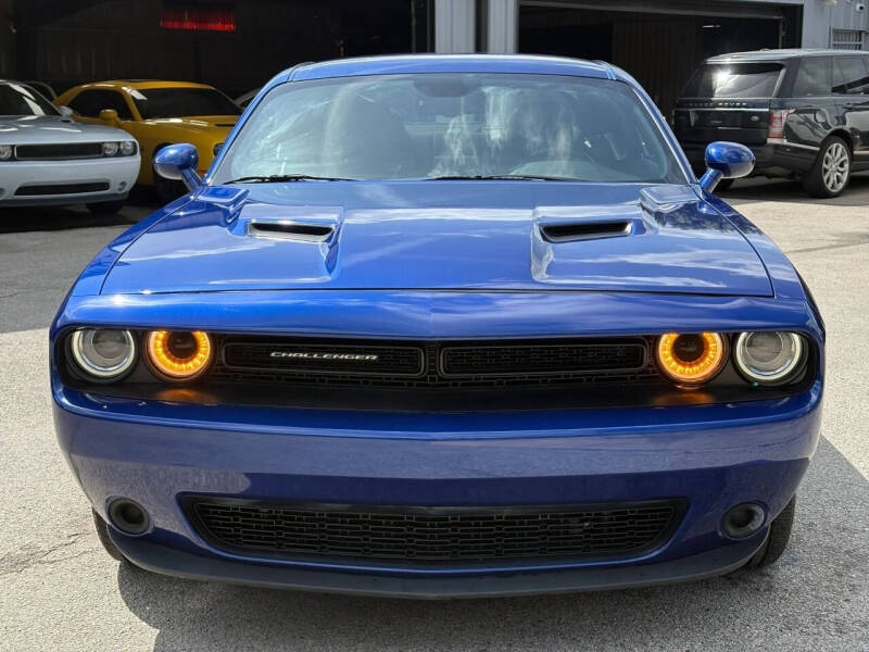 2021 Dodge Challenger SXT