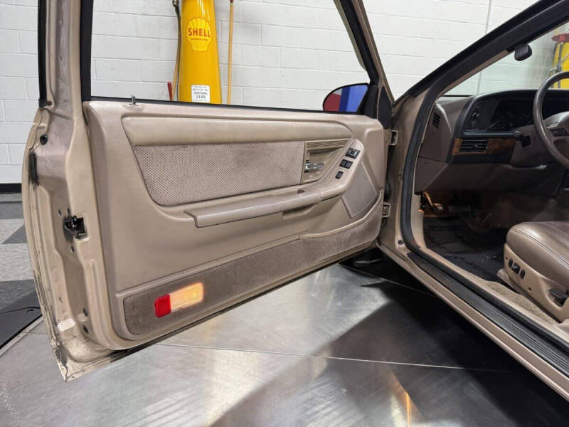 1993 Ford Thunderbird LX