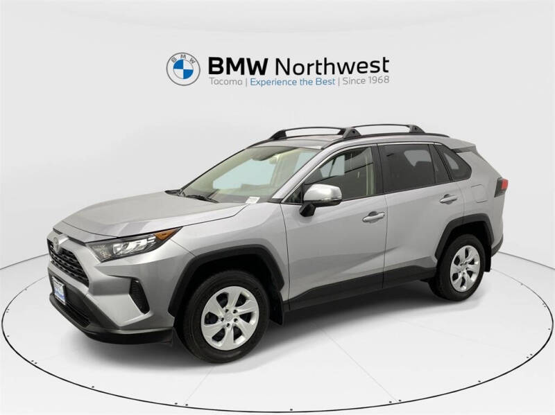 2020 Toyota RAV4 LE