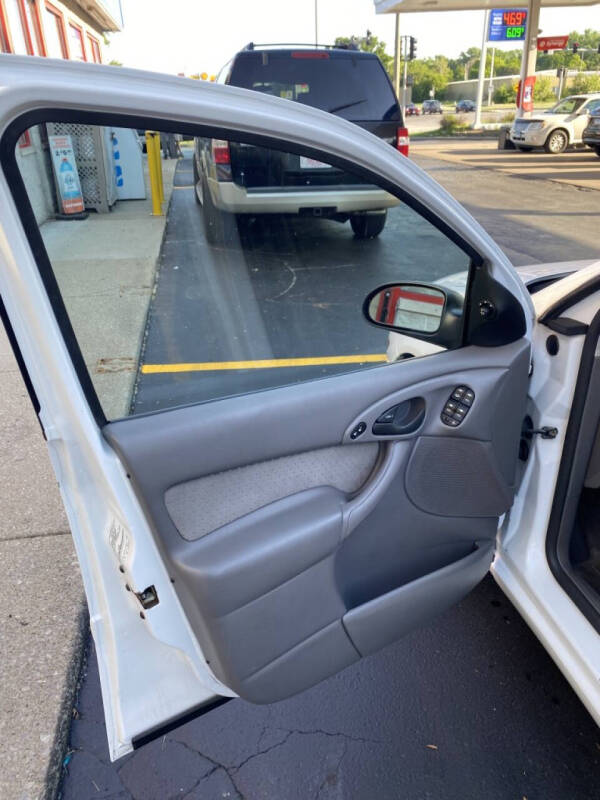 2003 Ford Focus ZX5