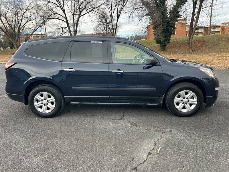 2017 Chevrolet Traverse LS