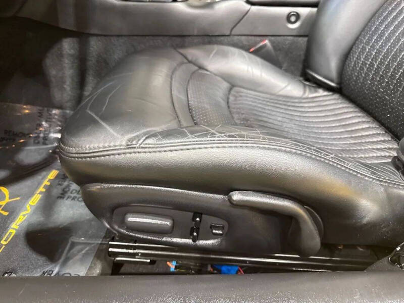 2004 Chevrolet Corvette