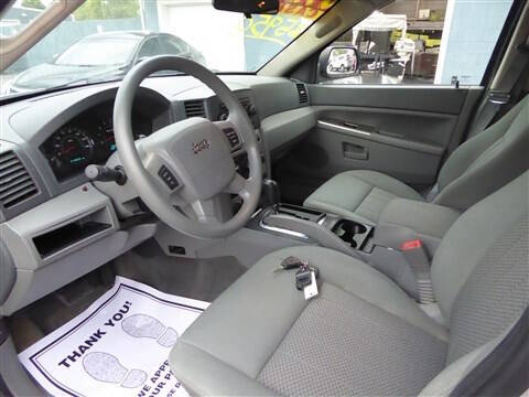 2005 Jeep Grand Cherokee Laredo