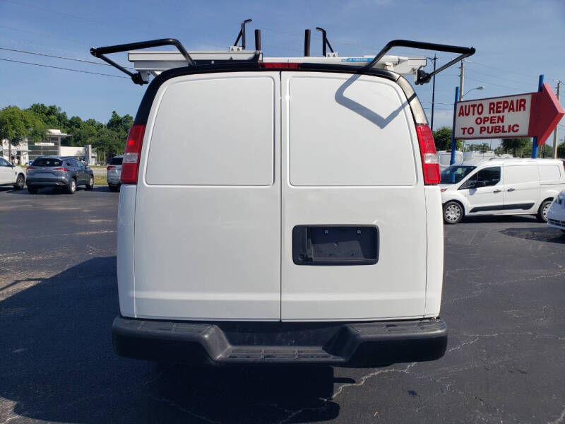 2024 Chevrolet Express 2500